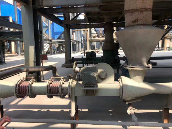 ���̰���